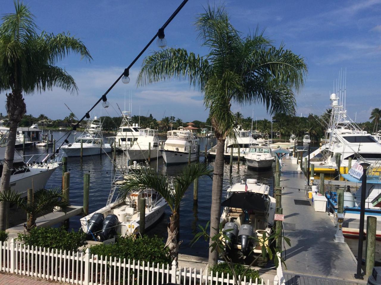 Pirate'S Cove Resort And Marina - Stuart Exteriör bild