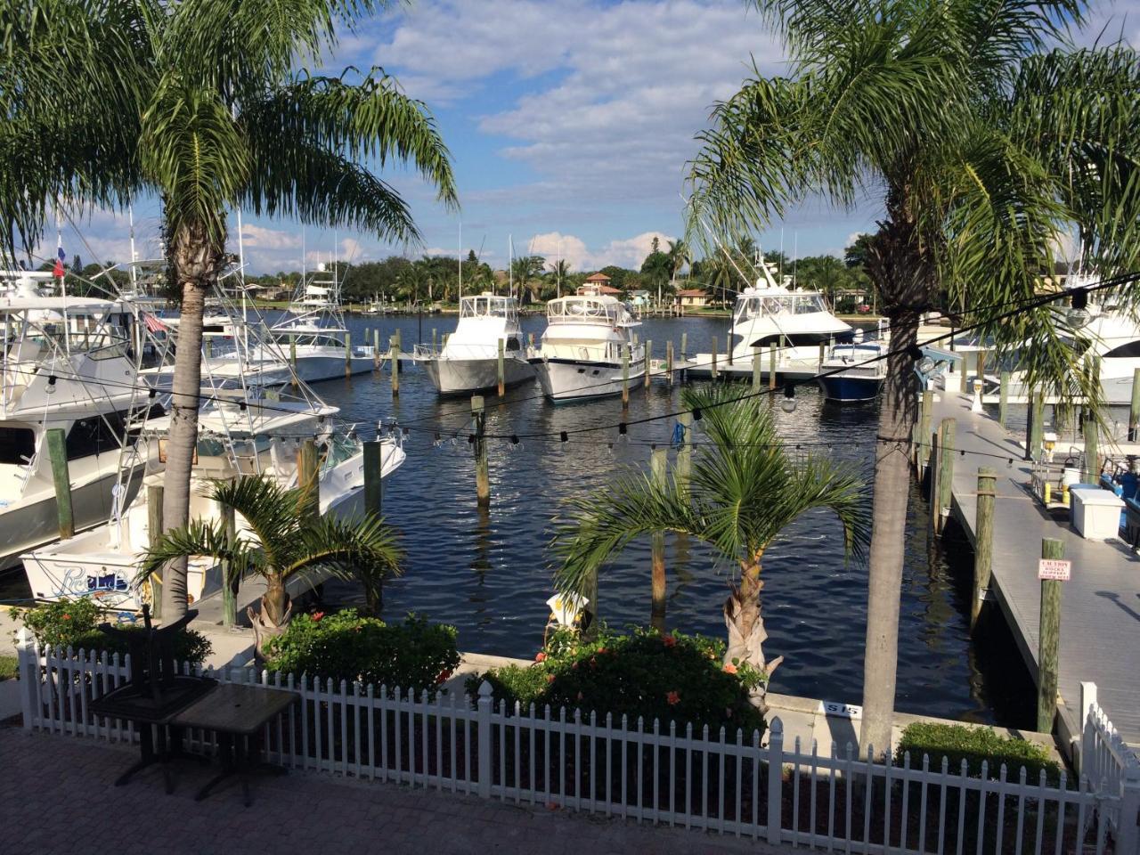 Pirate'S Cove Resort And Marina - Stuart Exteriör bild