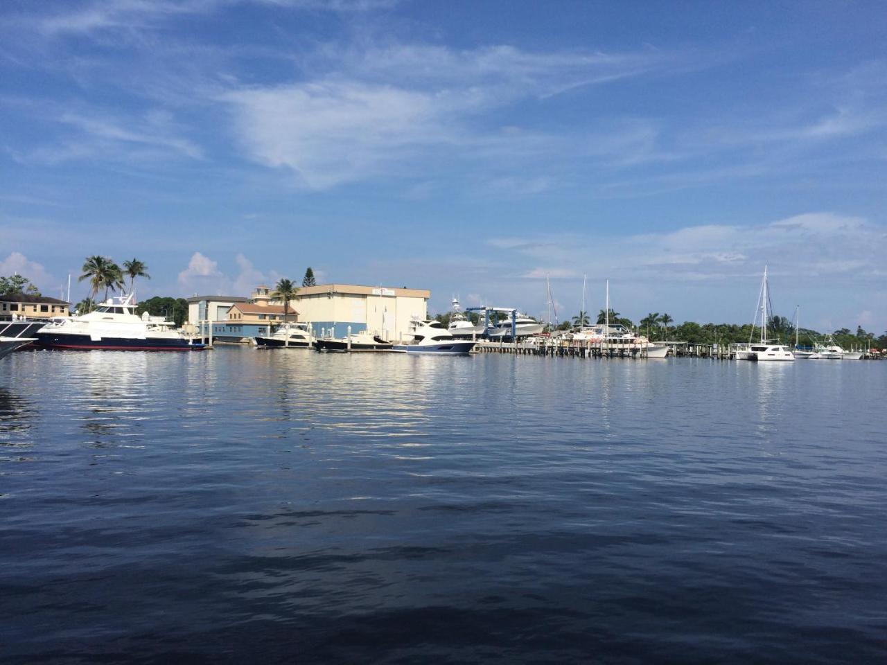 Pirate'S Cove Resort And Marina - Stuart Exteriör bild