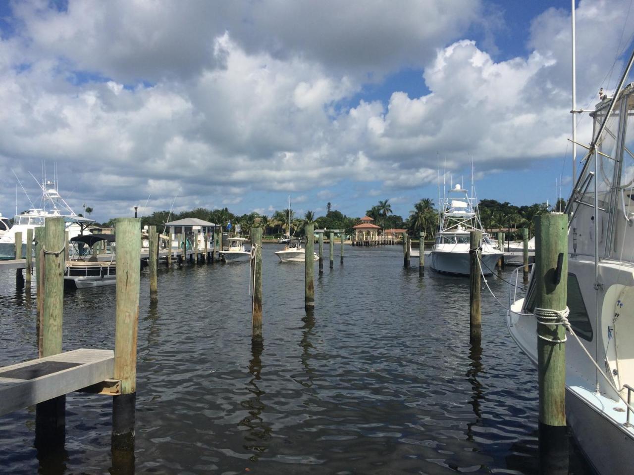 Pirate'S Cove Resort And Marina - Stuart Exteriör bild