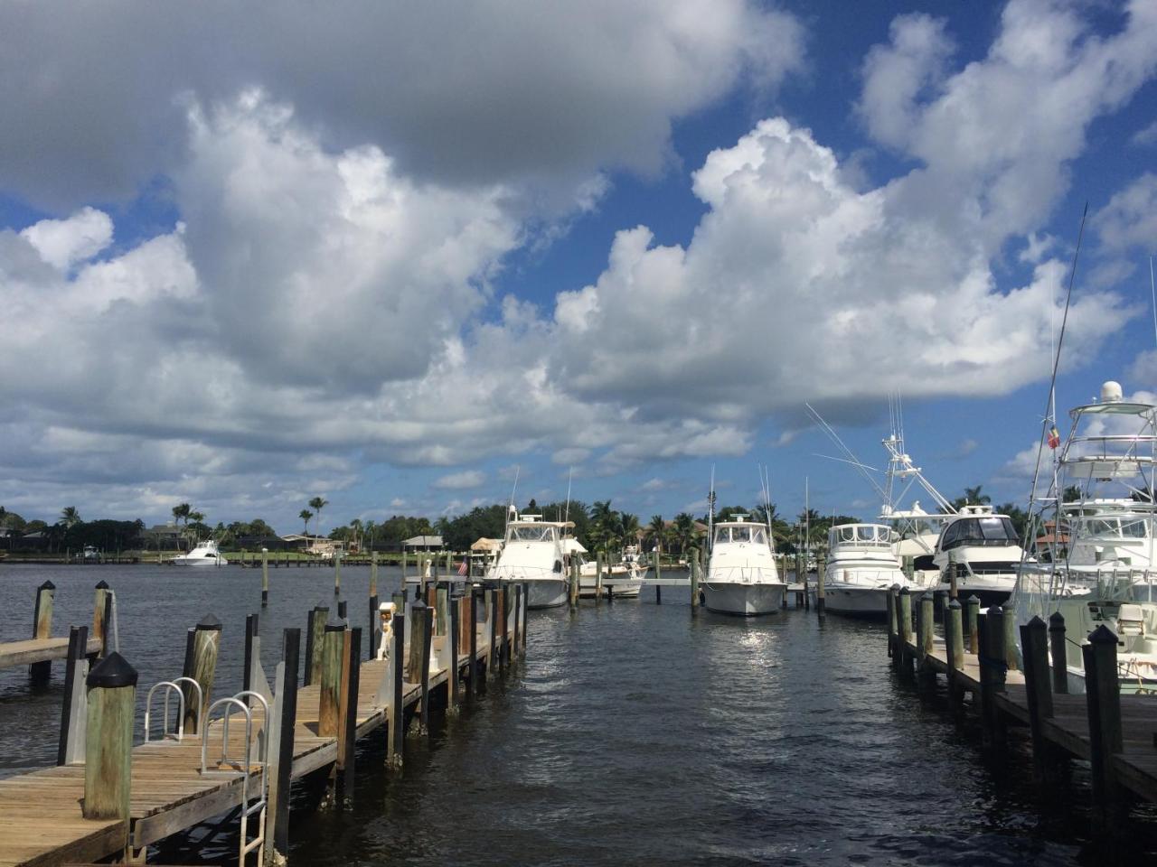 Pirate'S Cove Resort And Marina - Stuart Exteriör bild