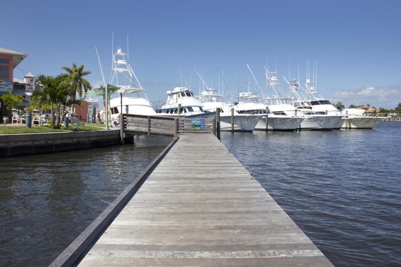 Pirate'S Cove Resort And Marina - Stuart Exteriör bild